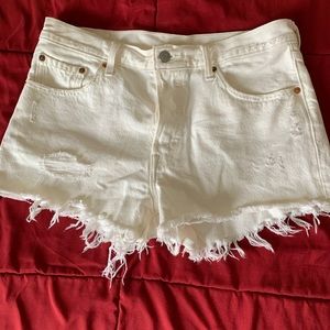 Levi’s white shorts